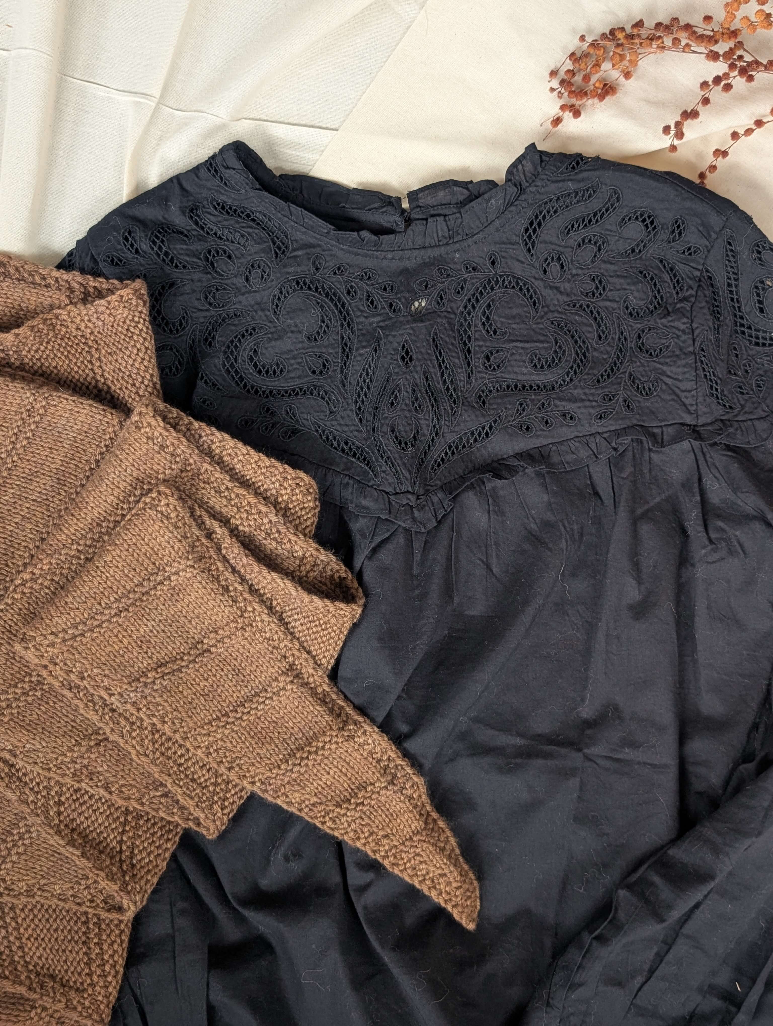 The Vega Shawl by Emma Vining x Zakami (PRE-ORDER)