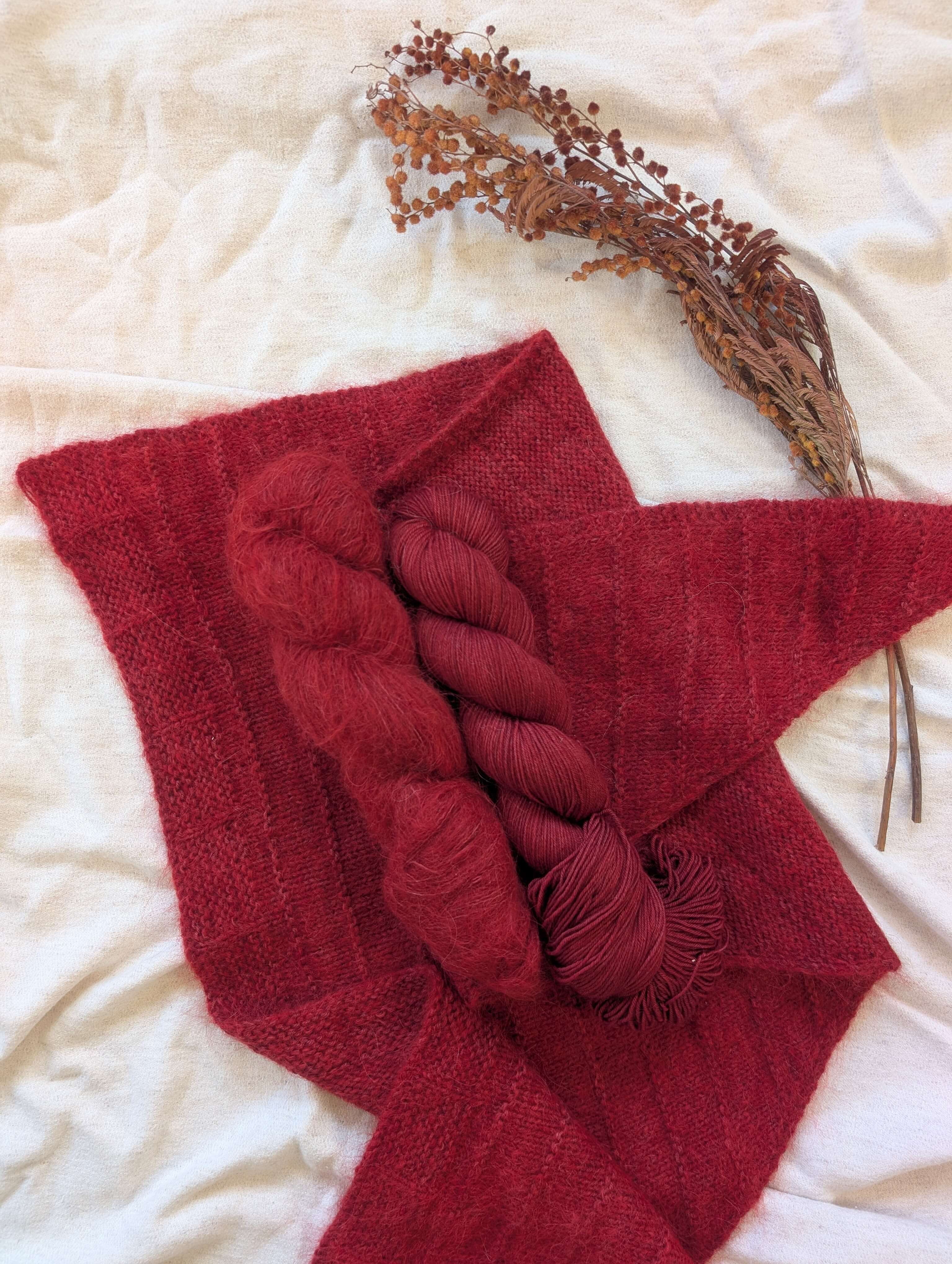 The Deneb Shawl by Emma Vining x Zakami (PRE-ORDER)