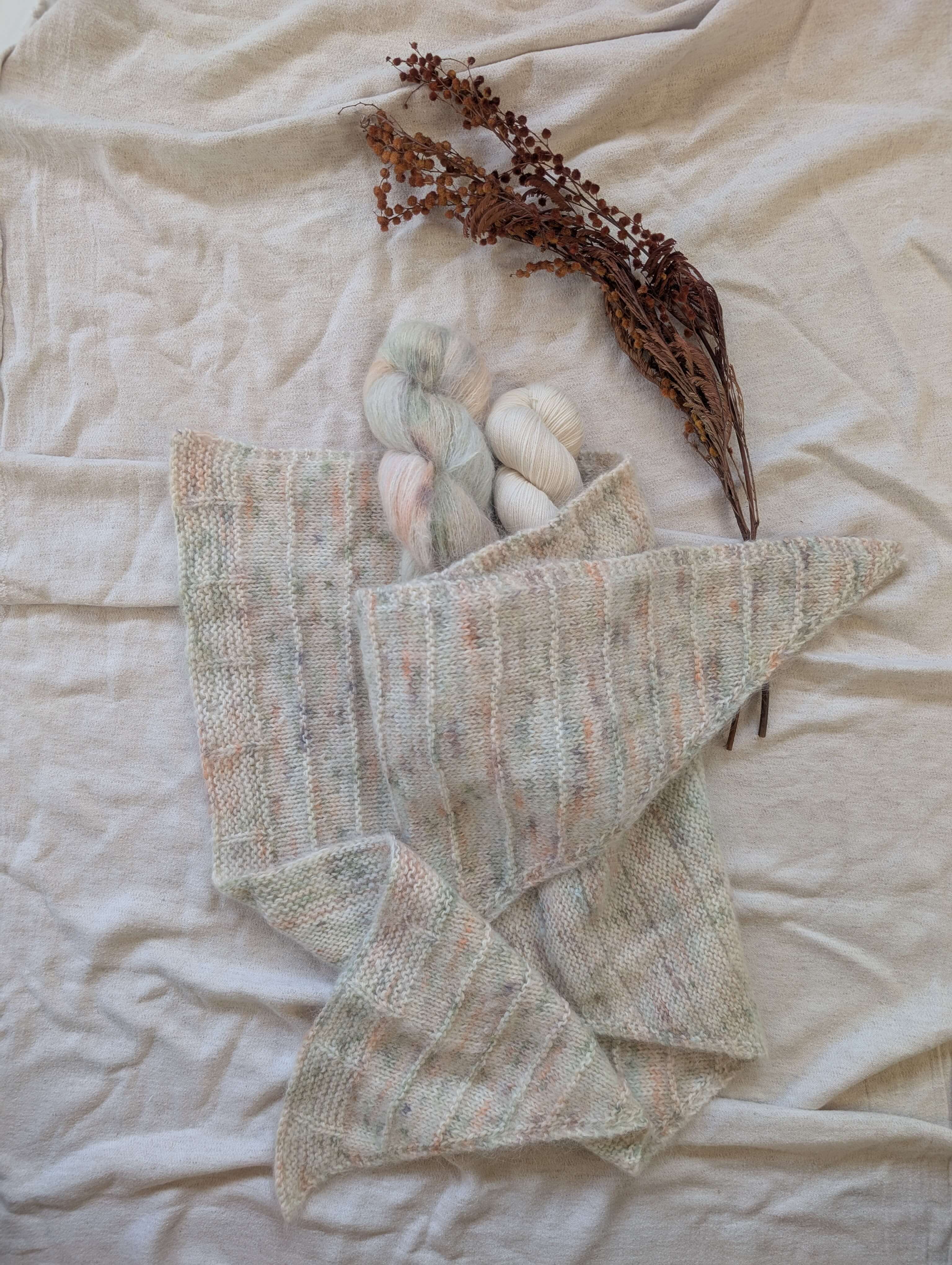 The Deneb Shawl by Emma Vining x Zakami (PRE-ORDER)