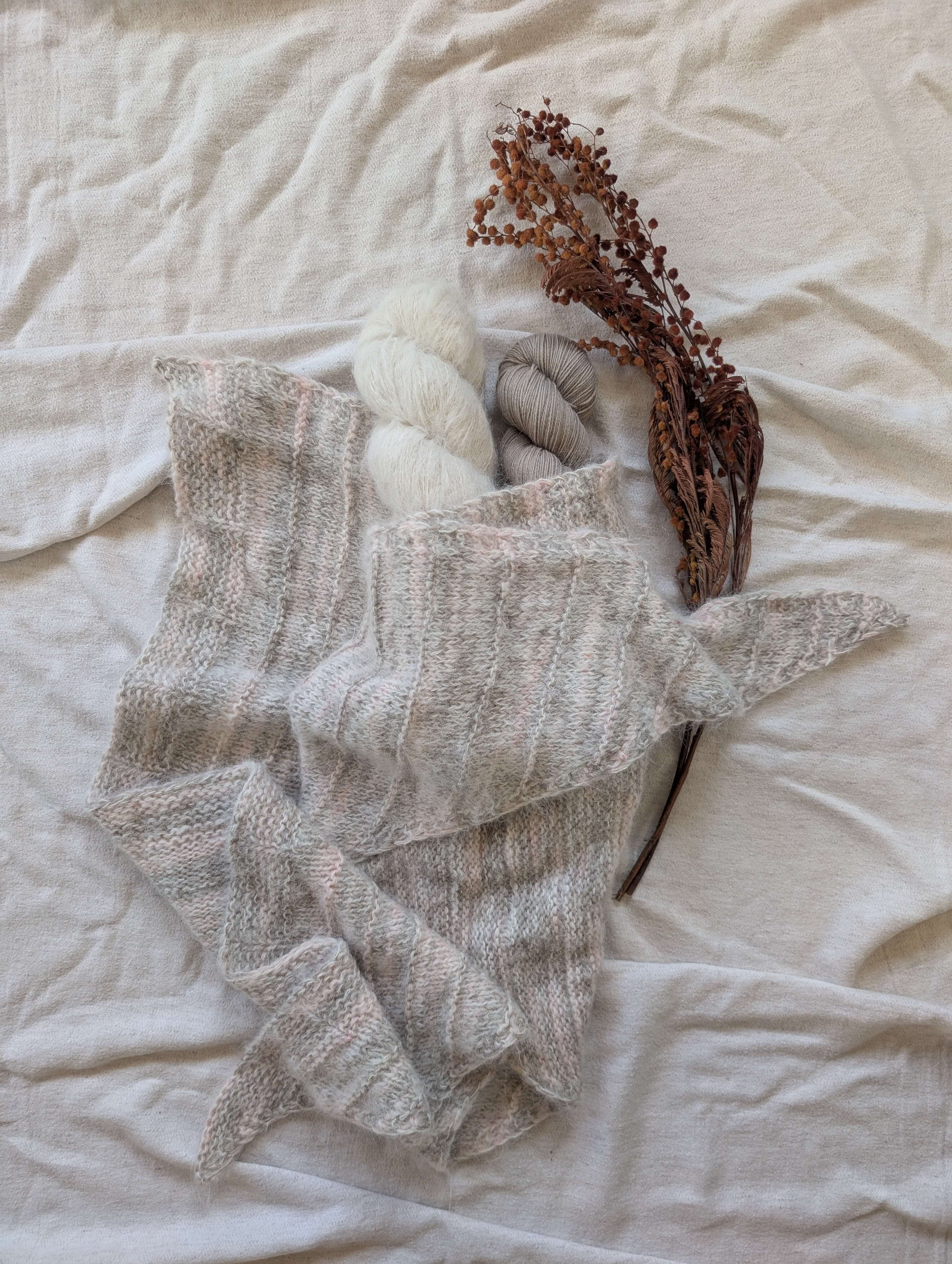 The Deneb Shawl by Emma Vining x Zakami (PRE-ORDER)