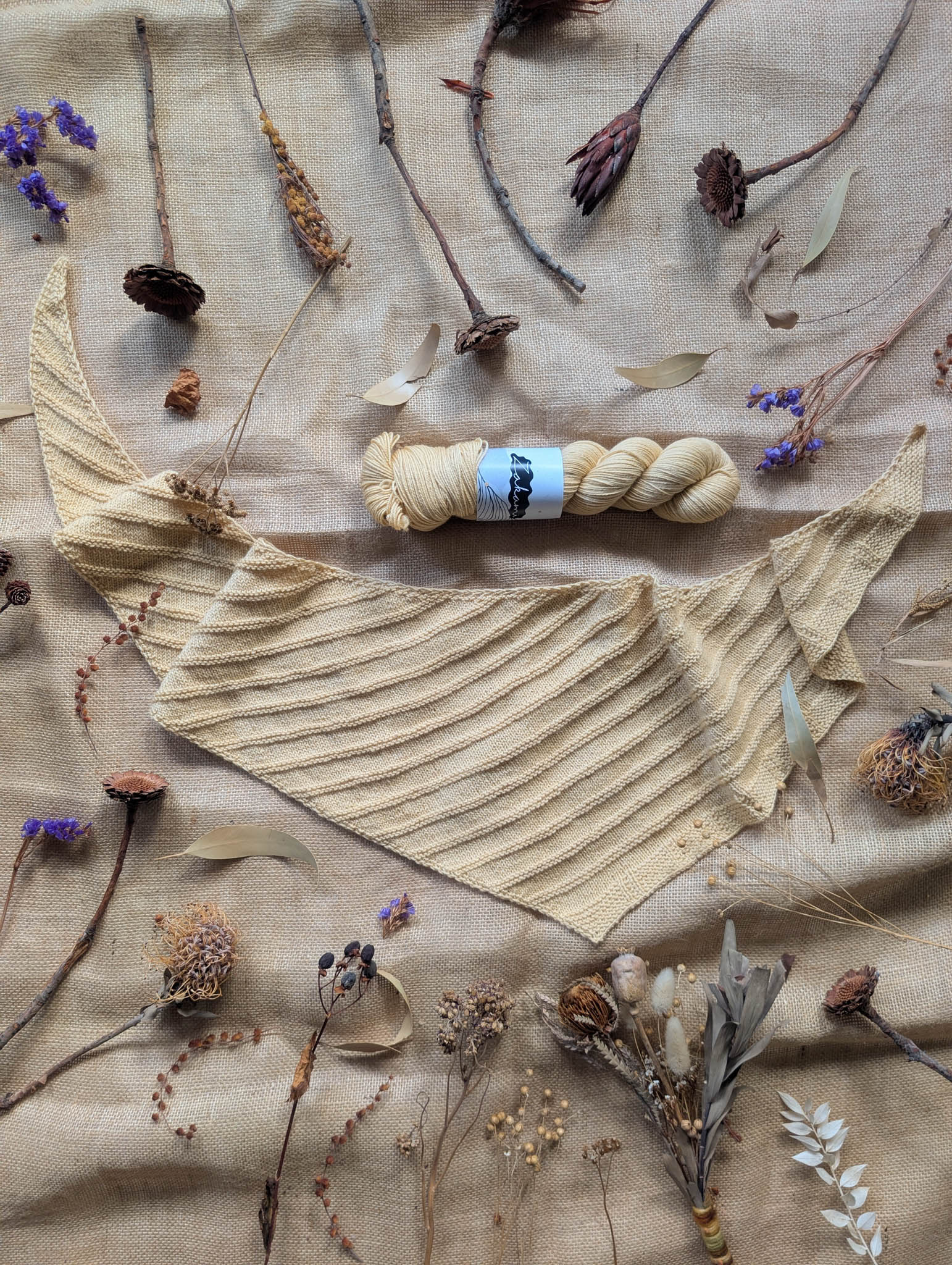 The Lyra Shawl by Emma Vining x Zakami (PRE-ORDER)