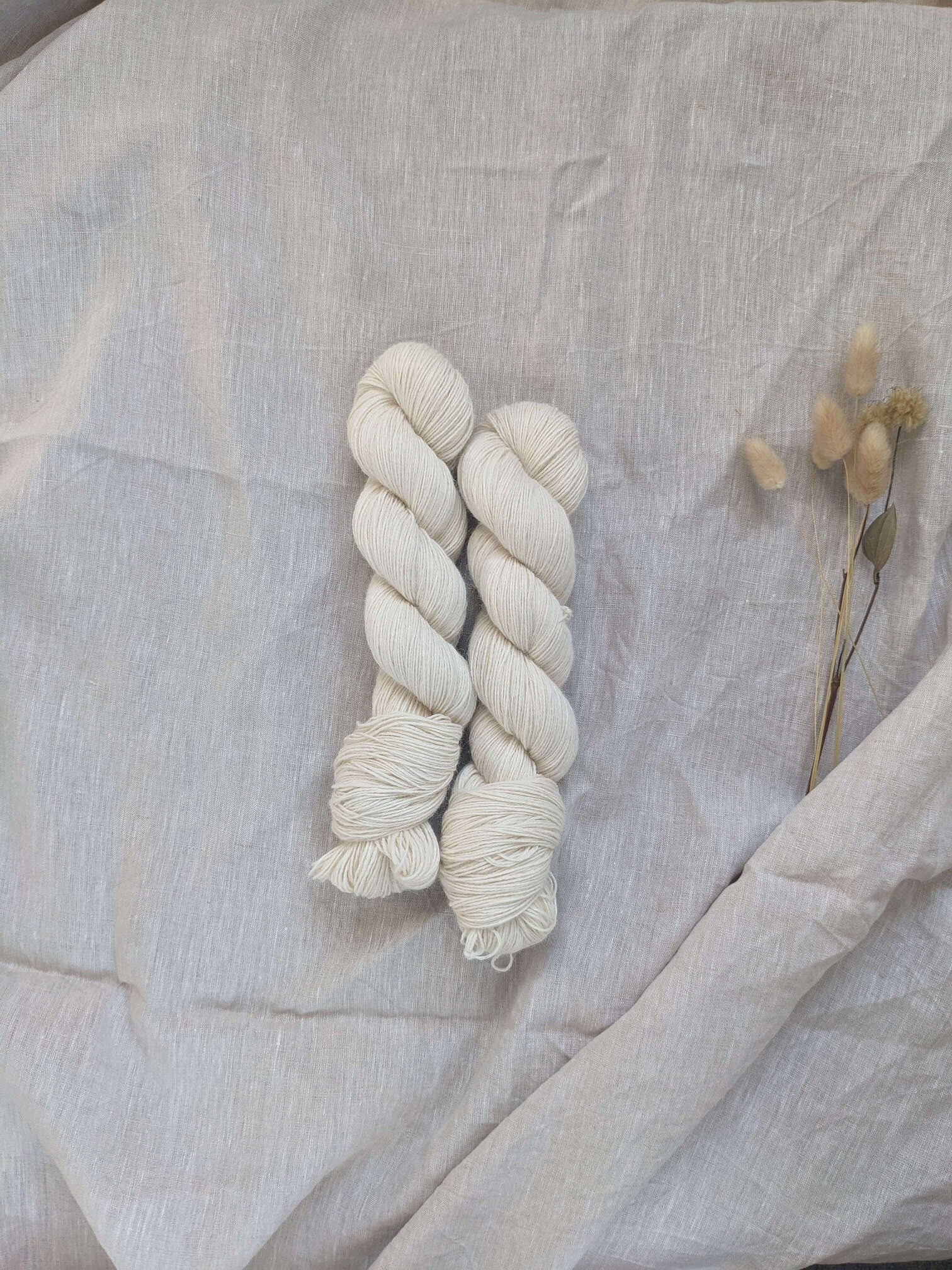 Undyed Llama | Fingering