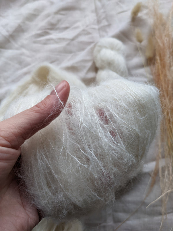 Undyed Baby Suri Alpaca, Mulberry Silk | Lace Weight