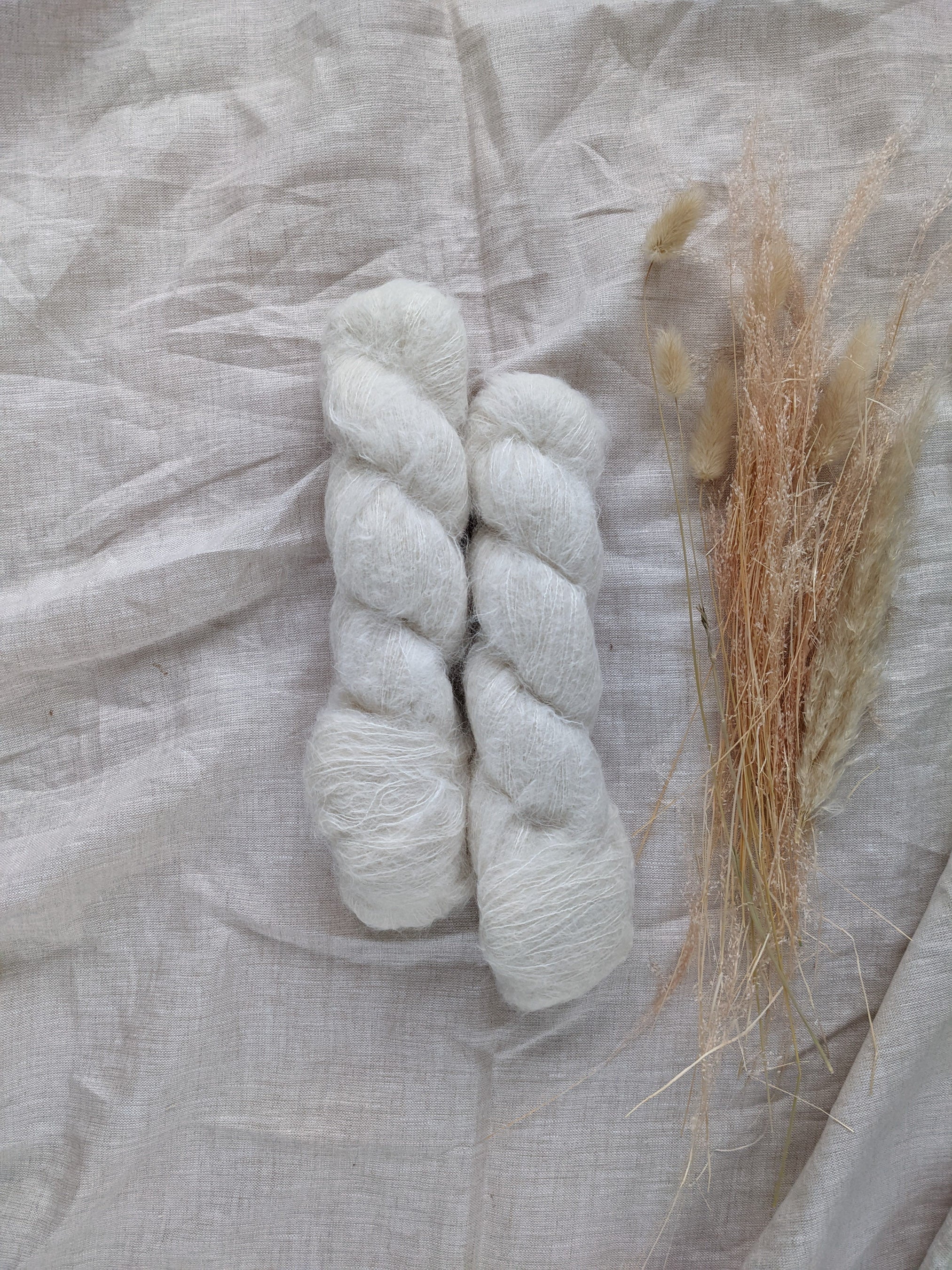 Undyed Baby Suri Alpaca, Mulberry Silk | Lace Weight